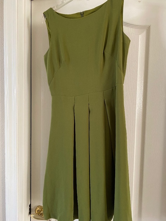 Ann Taylor Dresses & Skirts - Ann Taylor Olive Green Sleeveless Pleated Midi Dress